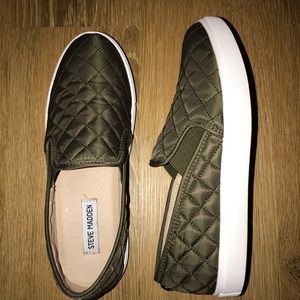 Steve Madden Slip Ons Sneakers
